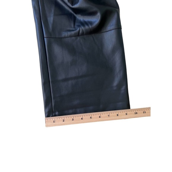 NWT 7 For all mankind faux leather black cargo pants sz Large - Picture 5 of 9